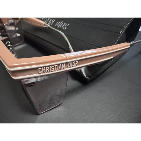 Christian Dior Women's DIORCLUB M1U Pink/Pink Logo Shield Sunglasses - Picture 10 of 14